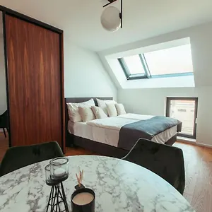 Triangle City , Vienna Austria